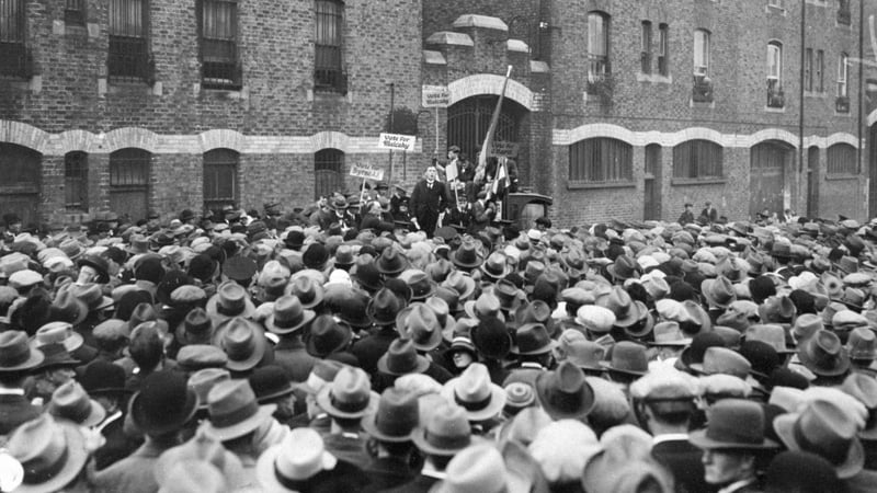 General Richard Mulcahy speaking in Dublin during the 1927 election campaign. Photo: NY Daily News Archive via Getty Images