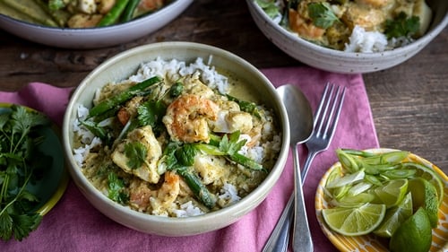 This stew melds the perfect bit of lemongrass flavours on a cosy day.