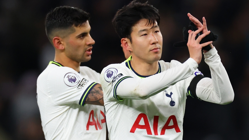 Son Heung-min (R) with Rodrigo Bentancur