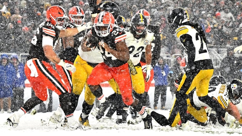 Nick Chubb of the Cleveland Browns runs the ball for a touchdown