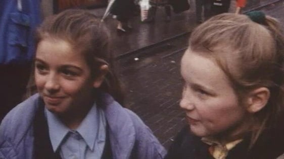 Schoolgirls, Henry Street (1989)
