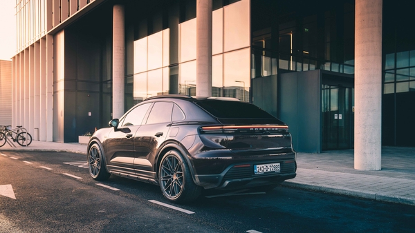 Porsche Macan 4 Electric