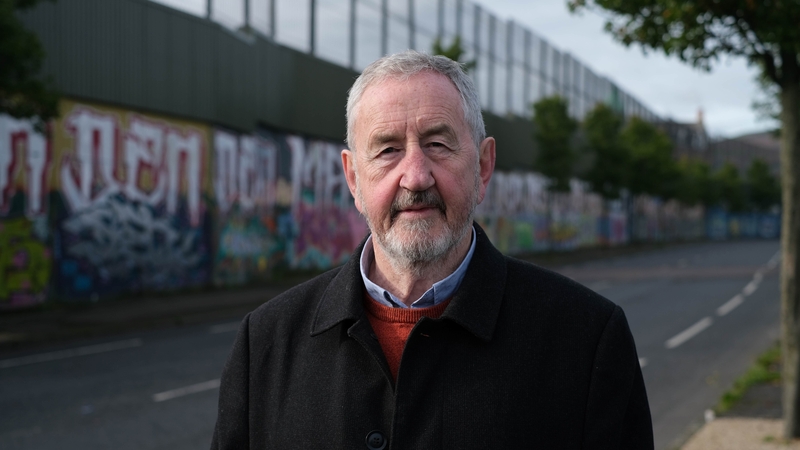 Michael Culbert - Balla na Síochána i mBéal Feirste.