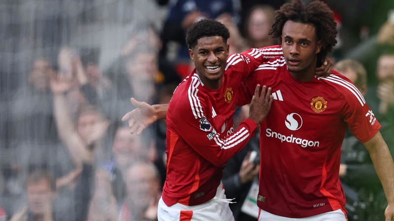 Joshua Zirkzee (R) and Marcus Rashford were the star men for Manchester United