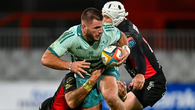 Alex Nankivell has signed a contract extension with Munster