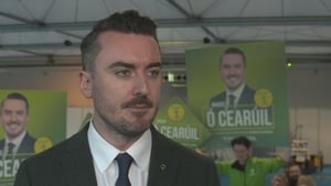 Naoise Ó Cearúil TD : Ball den Choiste um Intleacht Shaorga. show image