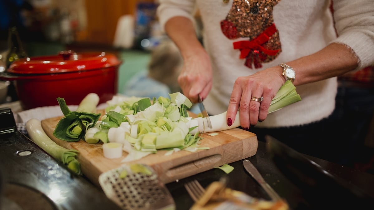 The way to get everything ready on time for Christmas dinner
