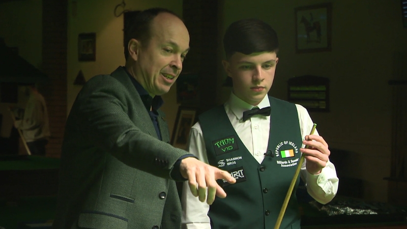 Joe Shannon (r) missed out on progression at the Snooker Shootout