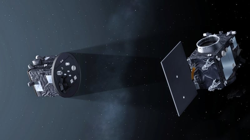 The two craft have to maintain a distance of around 150 metres apart