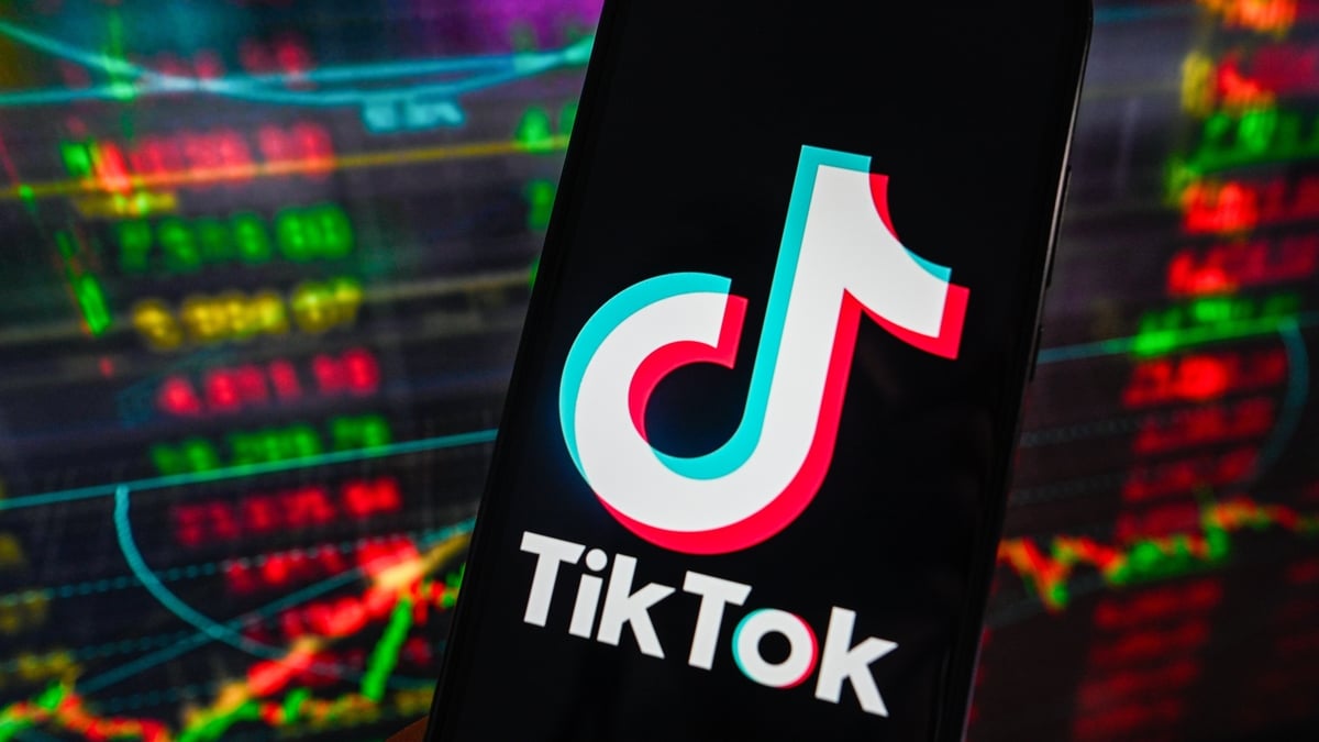 Irish girl sparks Hamilton Tik Tok trend