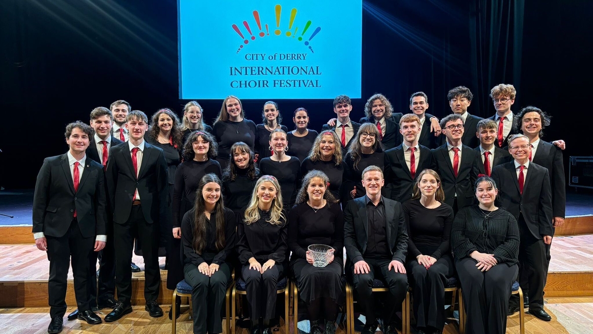 UCC Singers, Cork | In The Stillness 