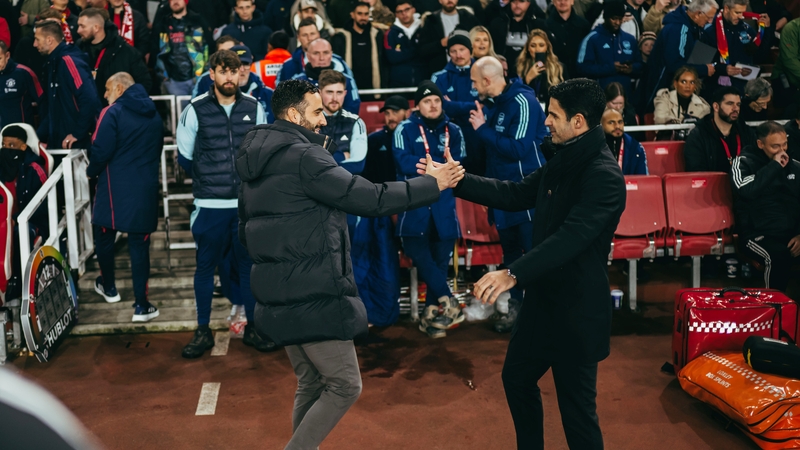 Ruben Amorim and Mikel Arteta shake hands ahead of kick-off