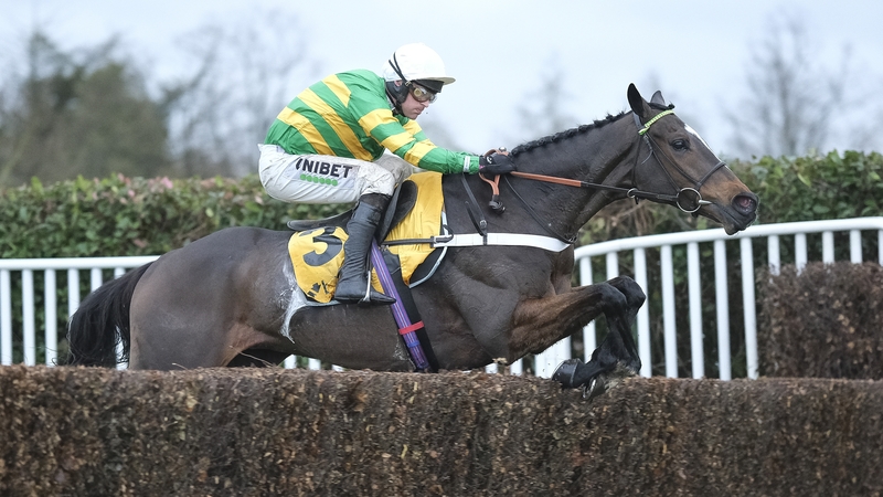Jonbon is unbeaten in five visits to Sandown