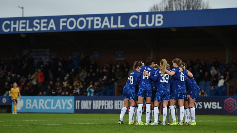 Chelsea celebrate Sjoeke Nusken's first goal