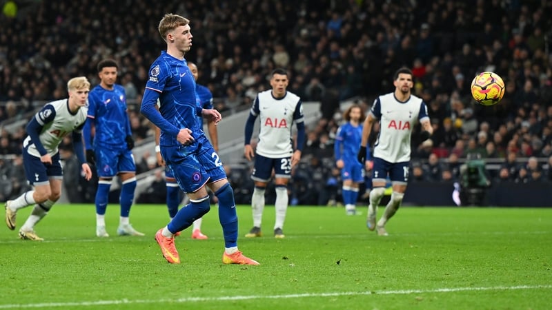 Cole Palmer scores with a Panenka to make it 4-2 at Tottenham Hotspur Stadium
