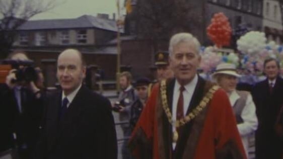 President Patrick Hillery and Lord Mayor of Cork Liam Burke, Cork city (1985)
