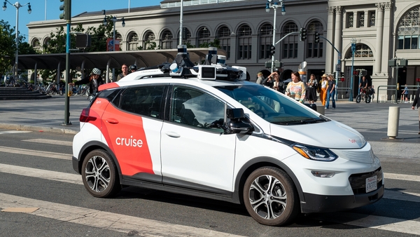 A General Motors Cruise robotaxi