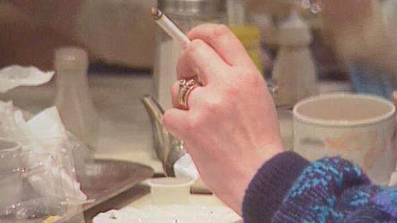 Smoking (1995)