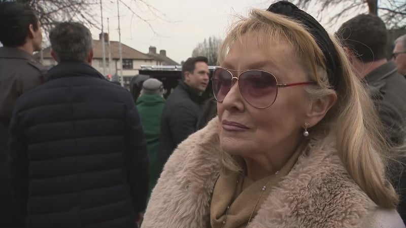 Finance firm takes case to repossess Twink's house