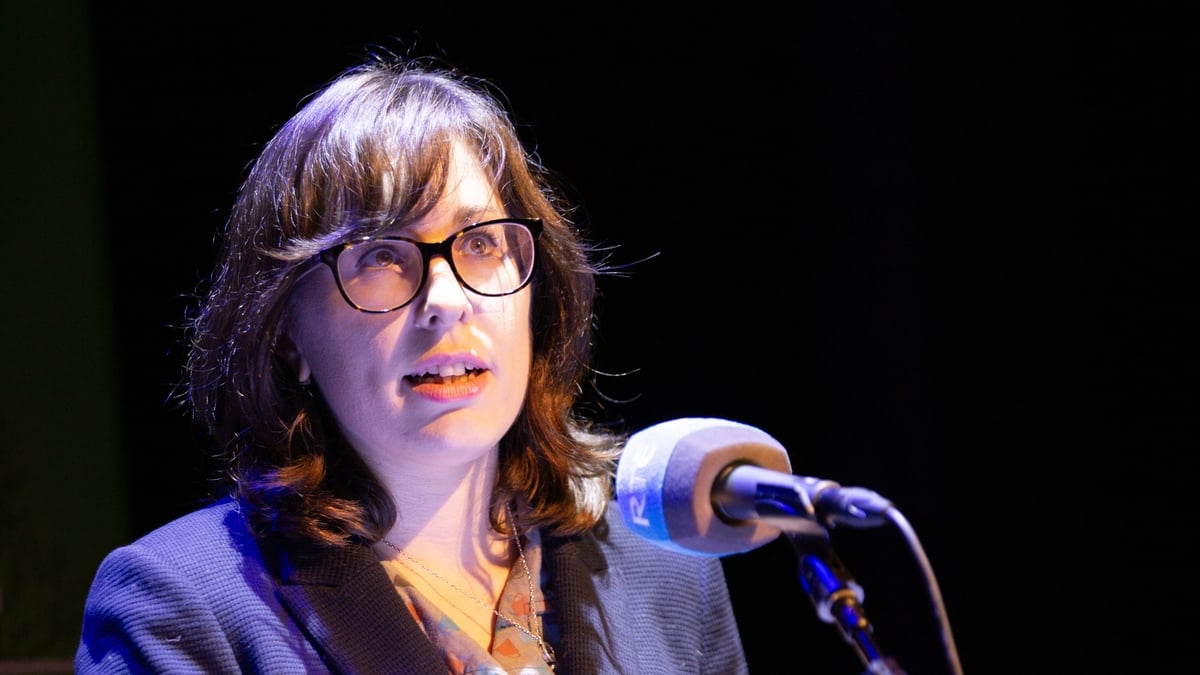 Irish Revolutionaries in the Gynaecologist’s, by Síobhra Aiken