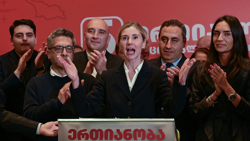 Tina Bokuchava (C) supports targeted EU sanctions against Georgian officials