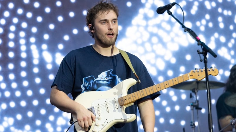 Sam Fender cancels remaining 2024 gigs to avoid "lasting damage" to his vocal cord