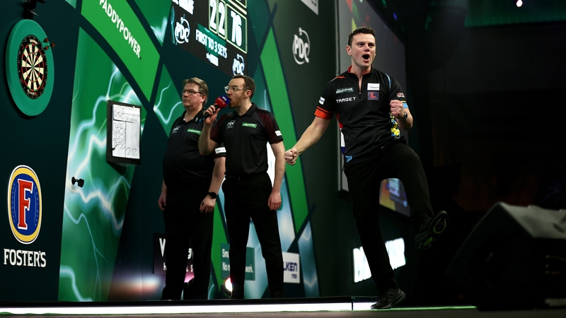 Jeffrey de Graaf celebrates winning his second round