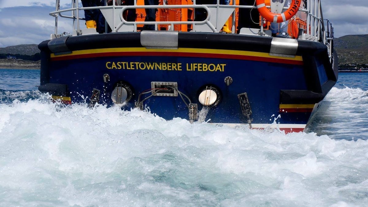  Tomás Rua Ó Cadhla, Bád Tarrthála Heilbhic.  