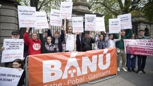 Aighne Ní Chadhain, Rúnaí an ghrúpa BÁNÚ. show image