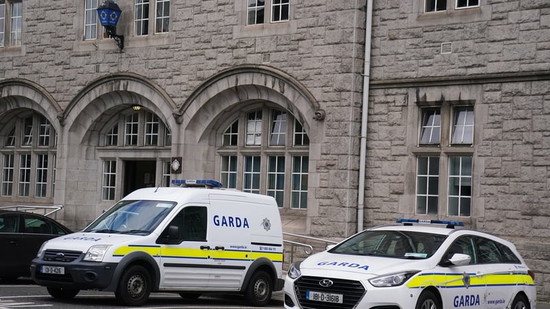 Gardaí are appealing to anyone who may have been a victim to a similar incident to contact them at Pearse Street Garda Station