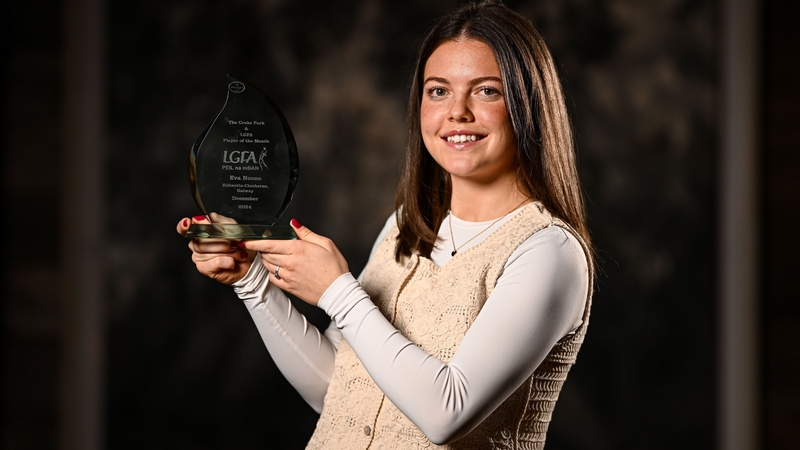Eva Noone with her award