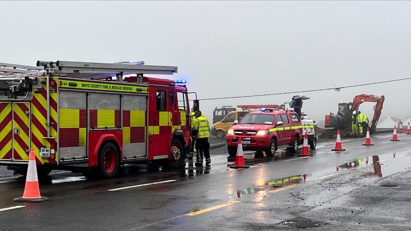 The single vehicle crash occurred on the R316 at Keel, Acaill, shortly before 1am