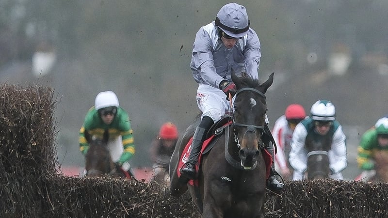 Il Est Francais found only Banbridge too good in the King George at Kempton