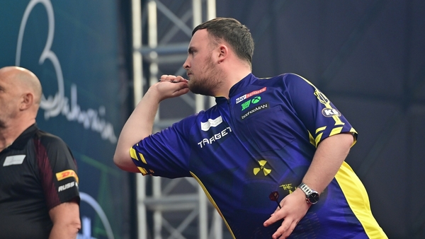 Luke Littler did not make a great impression on the doubles