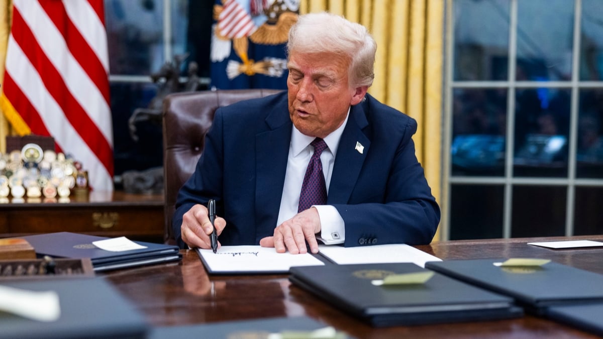 Republican Strategist Kevin Madden on President Trumps first day back in the White House