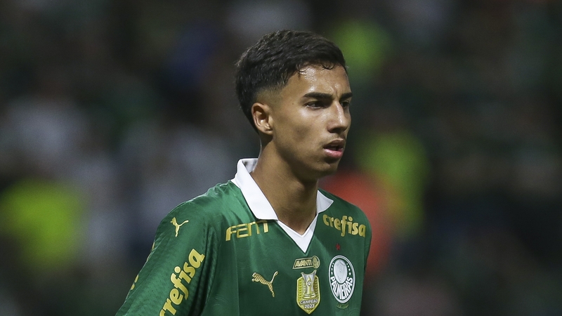 Vitor Reis joins from Sao Paulo giants Palmeiras