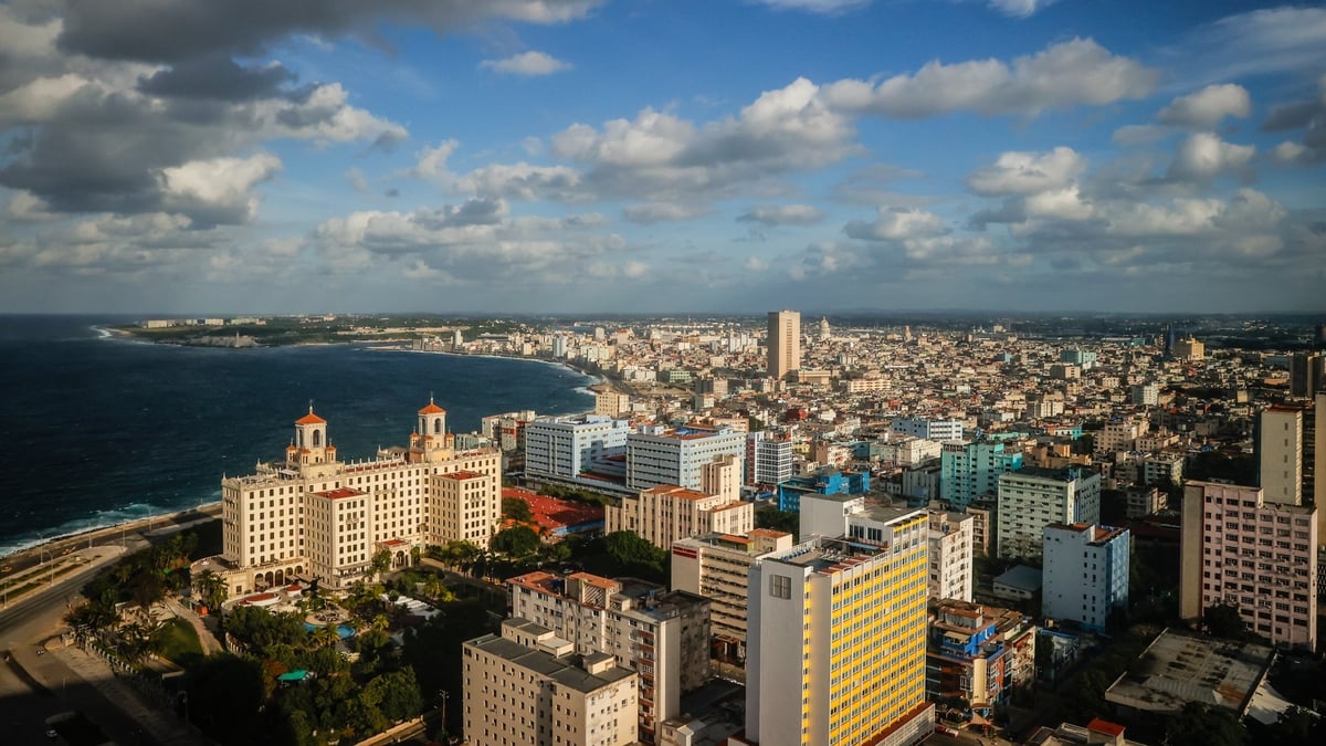 Trump puts pressure on Cuba