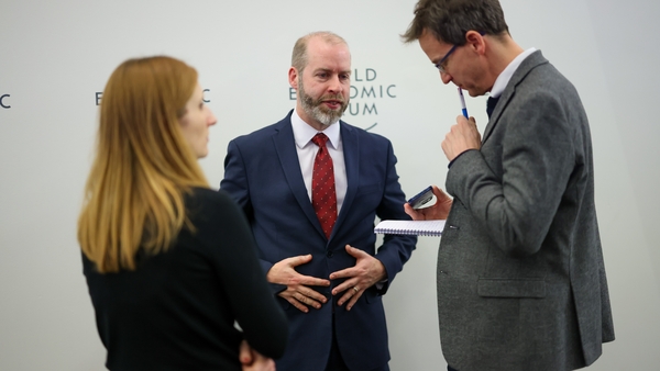 UK Business Secretary Jonathan Reynolds (middle) in Davos