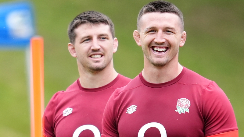 England's Tom Curry (R) and Ben Curry