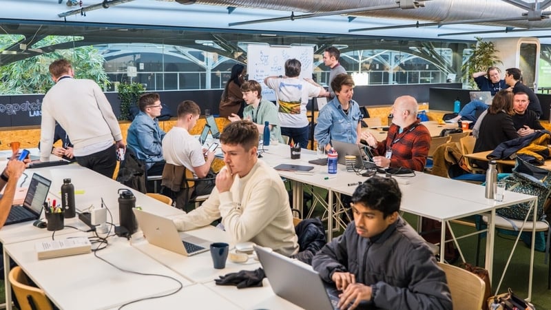 Founders is a full-time immersive 12-week course that provides mentorship from top entrepreneurs