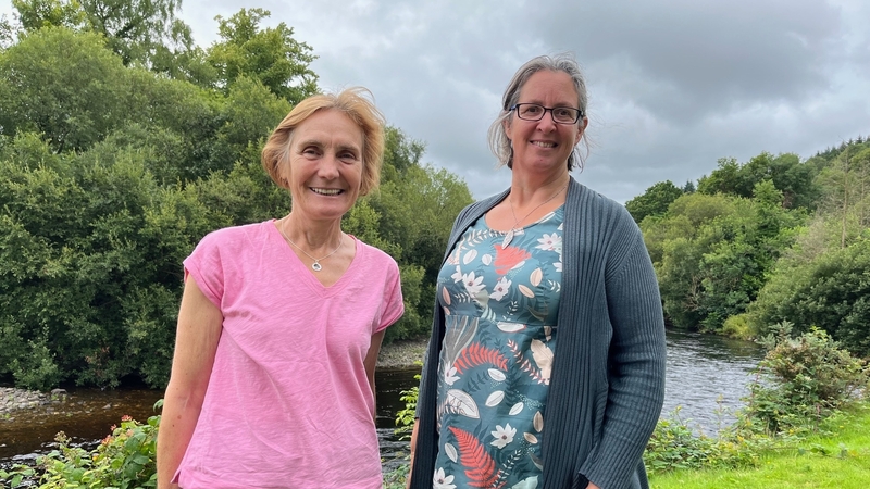Jane Clarke (L) with ecologist Faith Wilson (R)