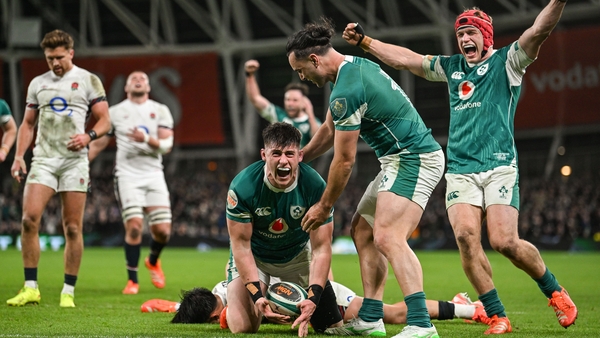 Dan Sheehan scored Ireland's fourth try