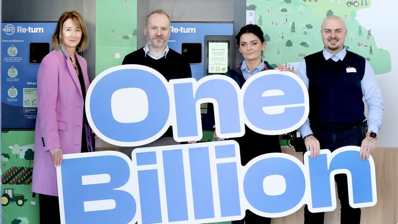 Niamh Kelly, Head of Marketing and Communications at Re-turn, Colin Walsh, Senior Project Manager at Lidl Ireland, Ela Standa, Team Member at Lidl Kilcarbery and Andrei Romanschi, Store Manager at Lidl Kilcarbery