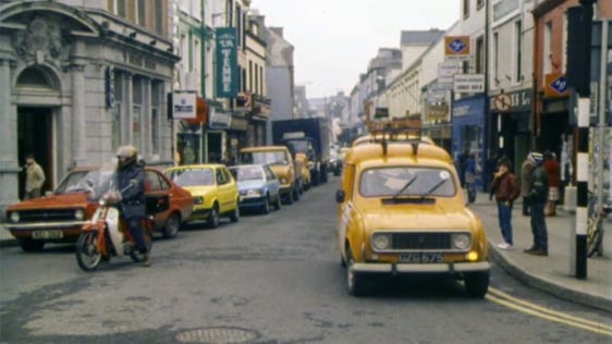 Traffic in Sligo, 1985.