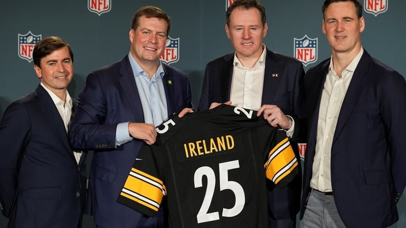 (L-R) Peter O'Reilly, NFL, Dan Rooney, Pittsburgh Steelers, Charlie McConalogue, Irish Minister of State for Sport and Henry Hodgson, NFL