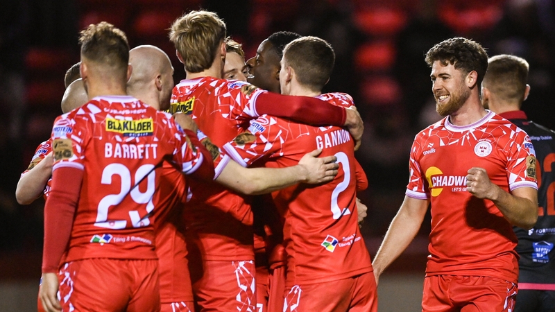 Shelbourne mob Mipo Odubeko after his opener