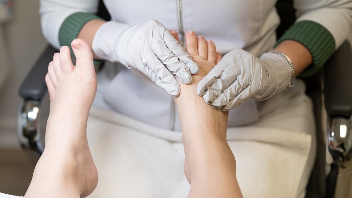 The State Of The Nation’s FEET! 