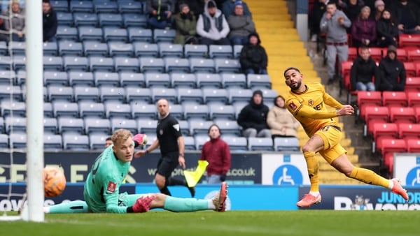 Matheus Cunha scores Wolves' second goal