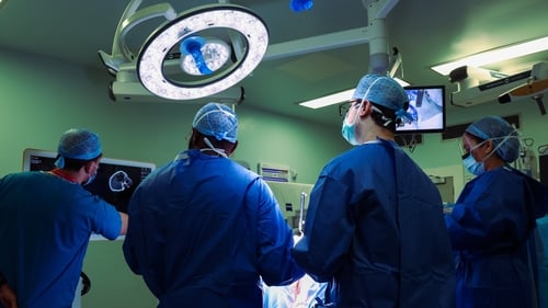 Brain Doctors Inside Neurosurgery
