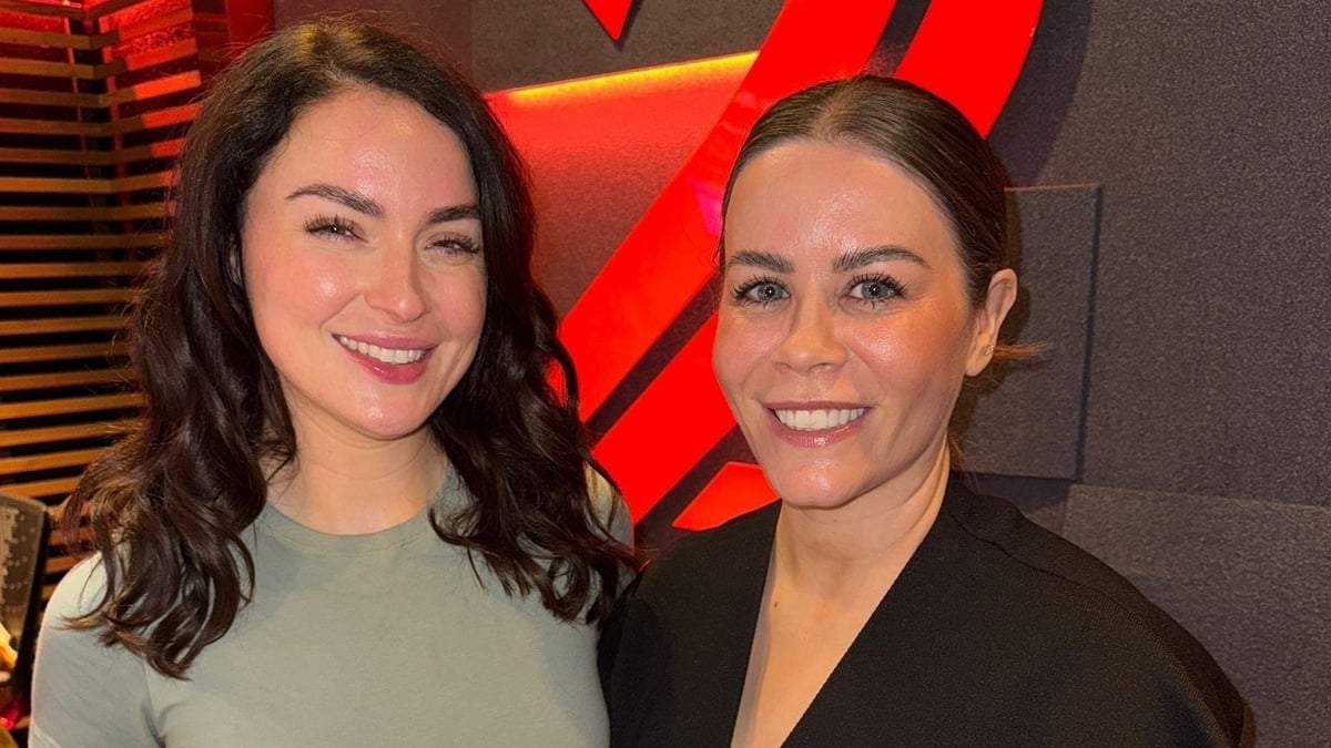 Jennifer Rock - Skin prep ahead of Valentine's Day
